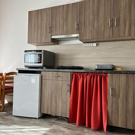 Centr00M Apartman Dunafoldvar Buitenkant foto